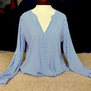 Ann Taylor business blouse. Silk material. Like new